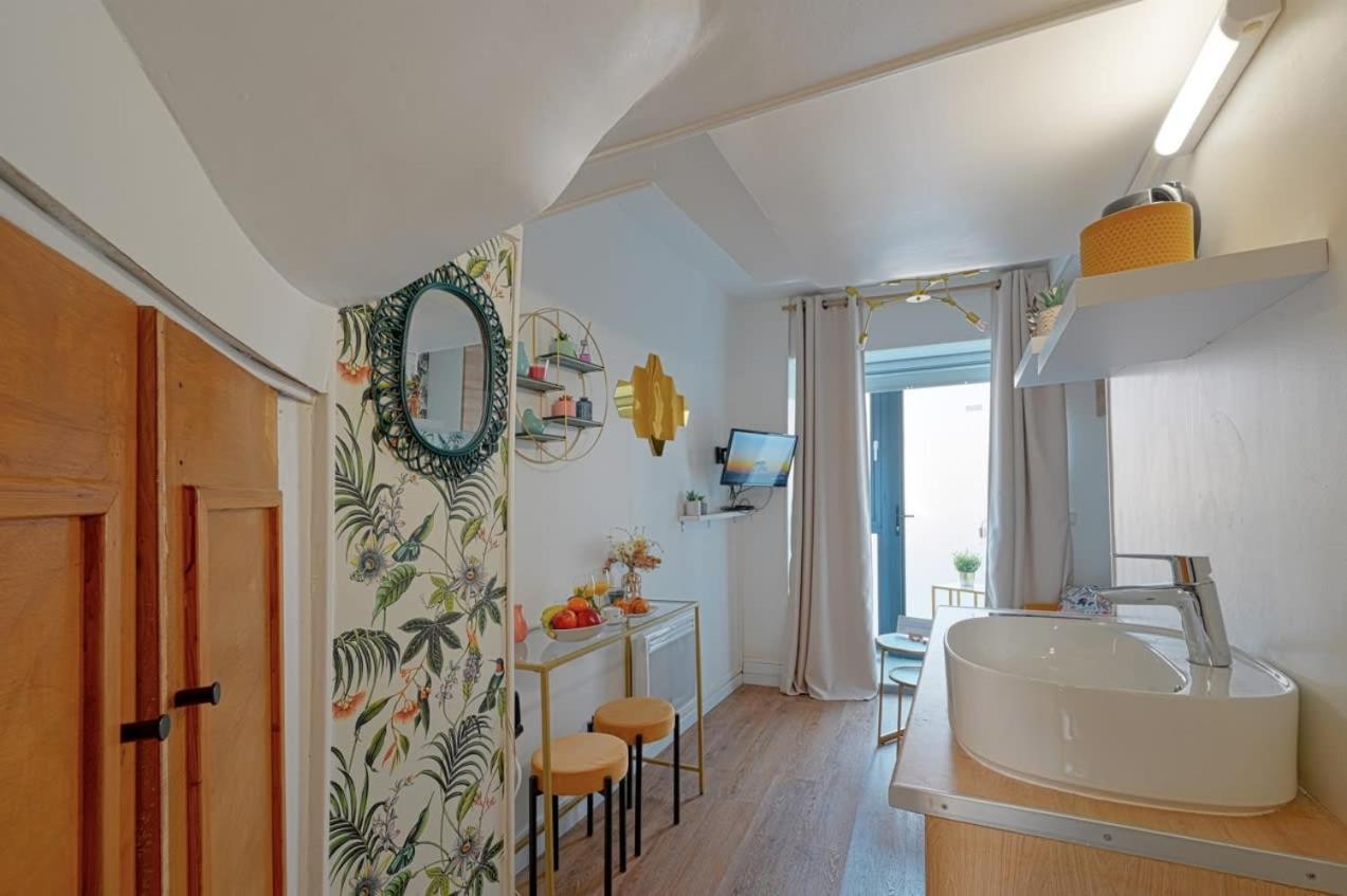 דירות Cosy Renovated Studio In Heart Of Marais, Best Area To Discover In פריז מראה חיצוני תמונה
